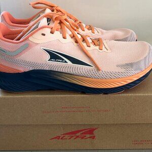 Altra Rivera 3 running shoe - Size 8 Women's